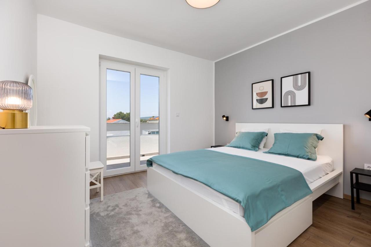 Apartments Cukar プナト エクステリア 写真